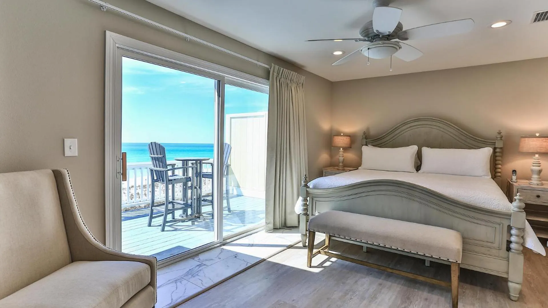 Southbay By The Gulf 131 A Completely Renovated 3 Bedroom Beach Front Townhome In Destin Holiday home